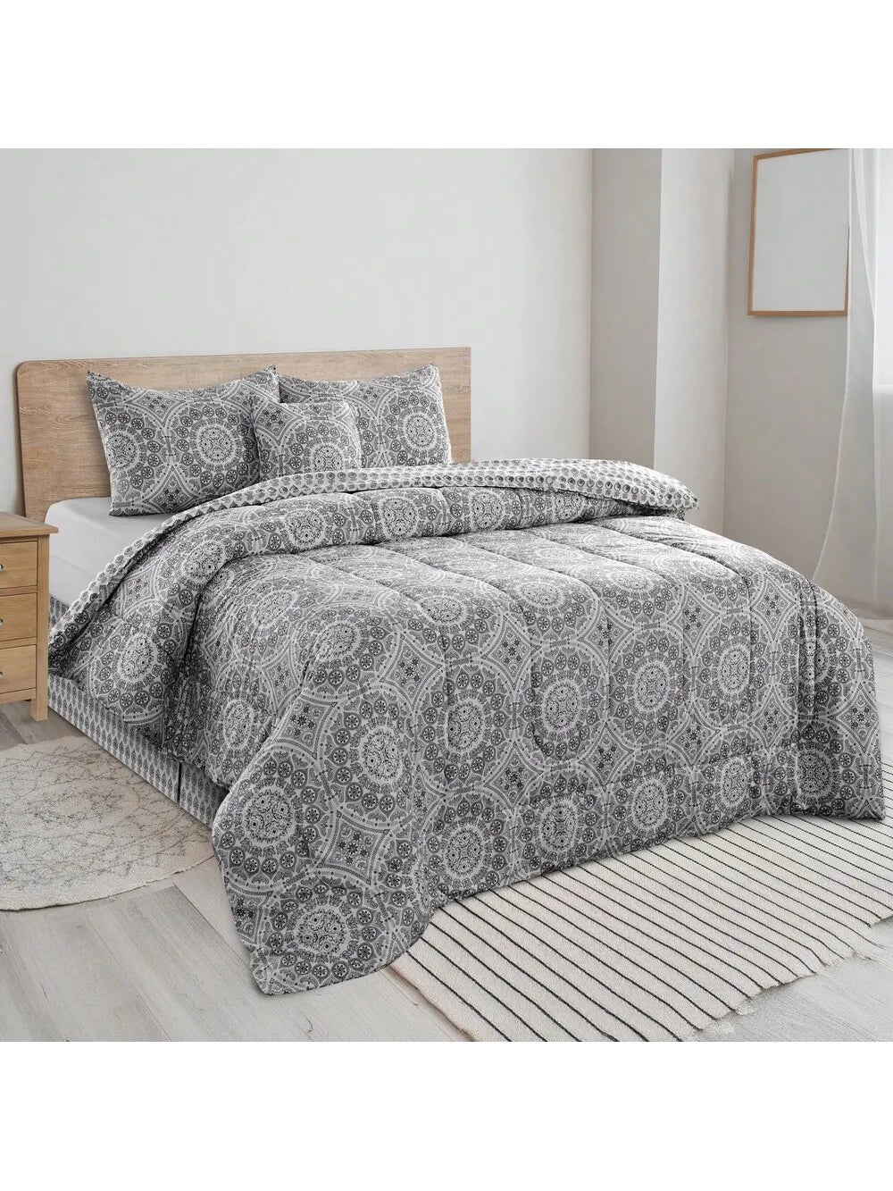 Printed Reversible 5pc Comforter & Bedding Set