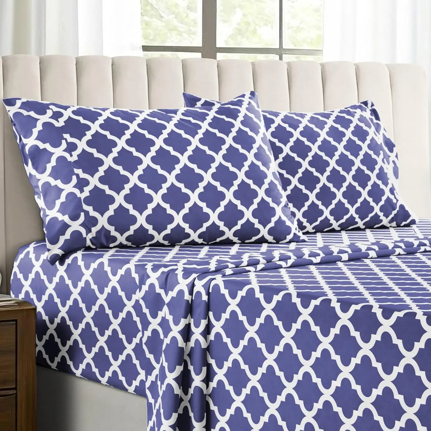 4Pc Soft Microfiber Wrinkle-Free Quatrefoil Sheet Set