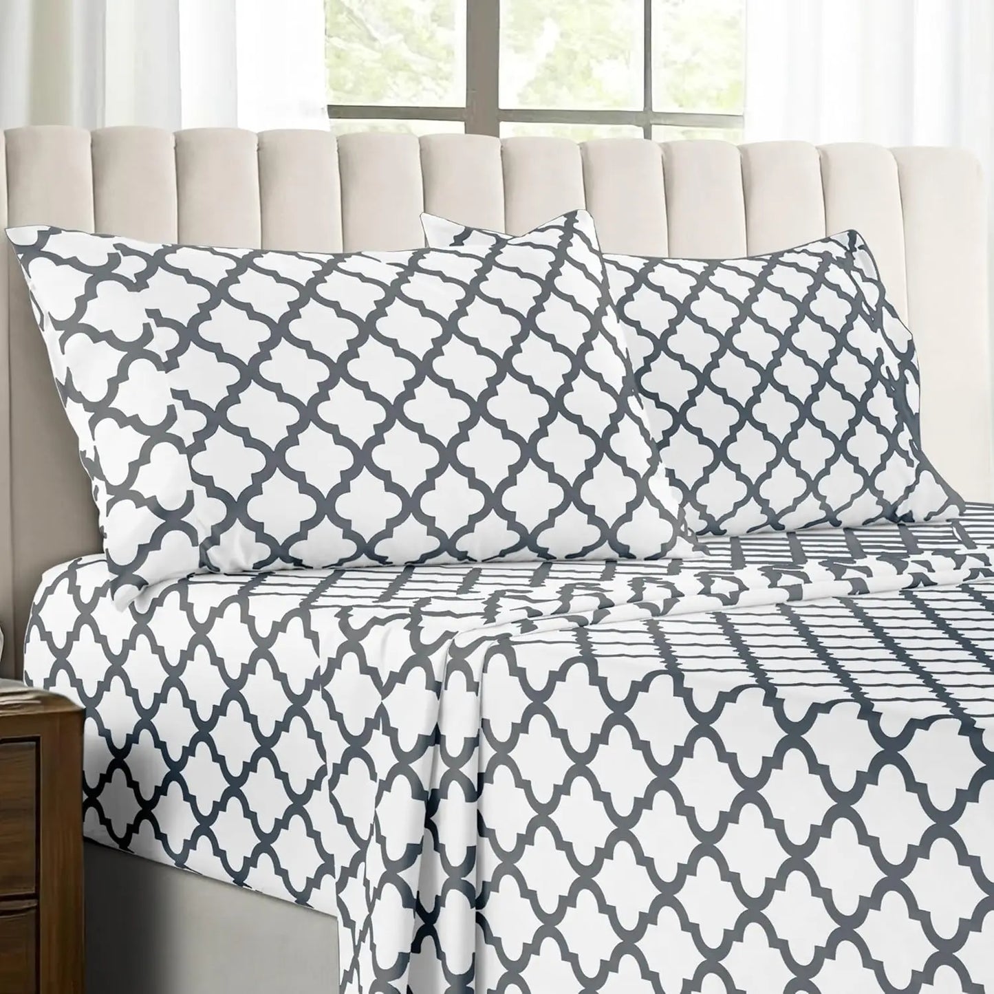 4Pc Soft Microfiber Wrinkle-Free Quatrefoil Sheet Set