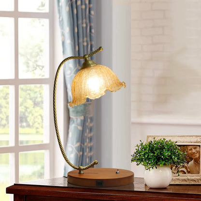 Modern Glass Flower Desk Lamp