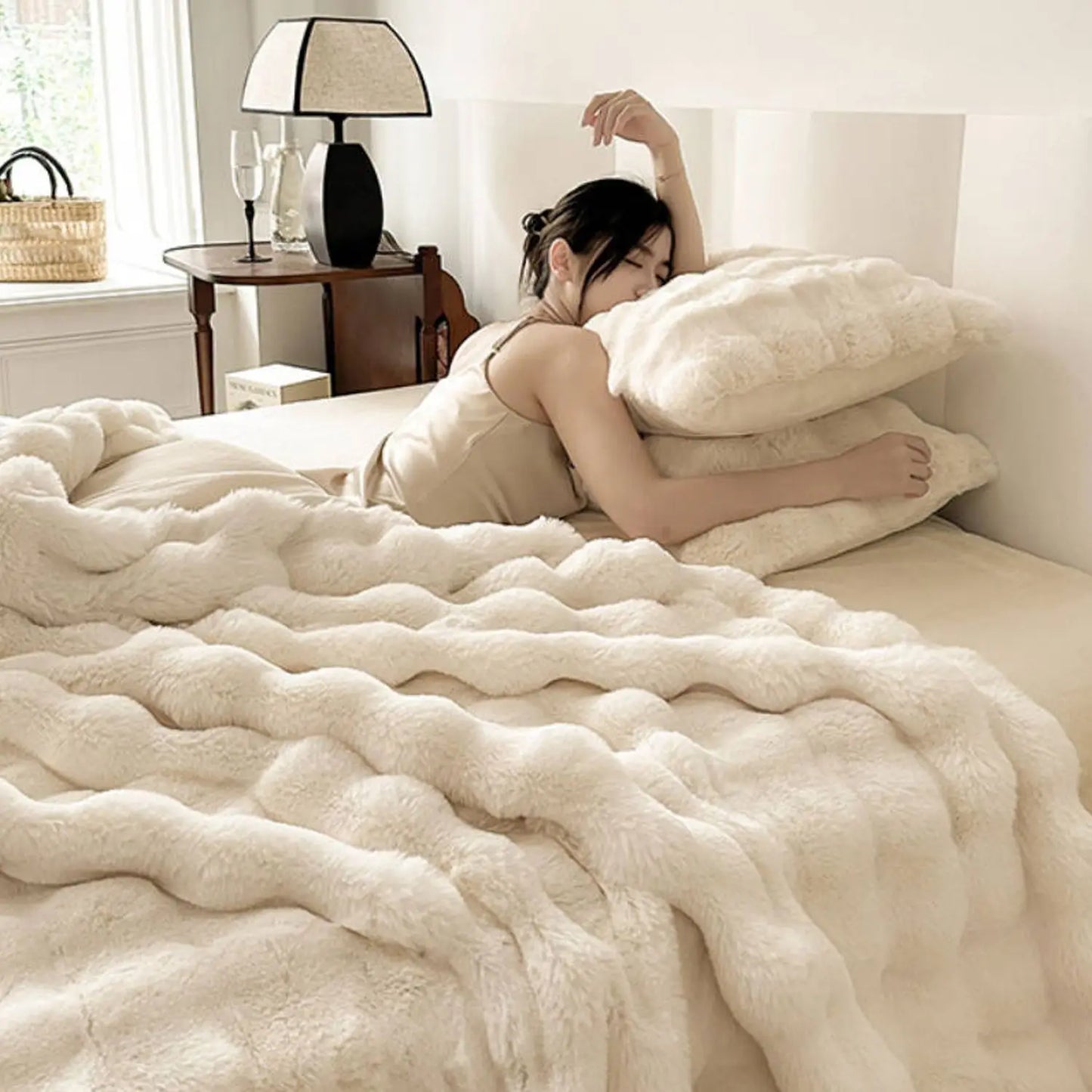 Soft & Cozy Warm Faux Rabbit Fur Throw Blanket